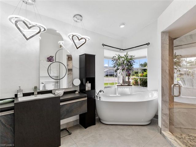 22690 Island Lakes DR, Estero, FL 33928