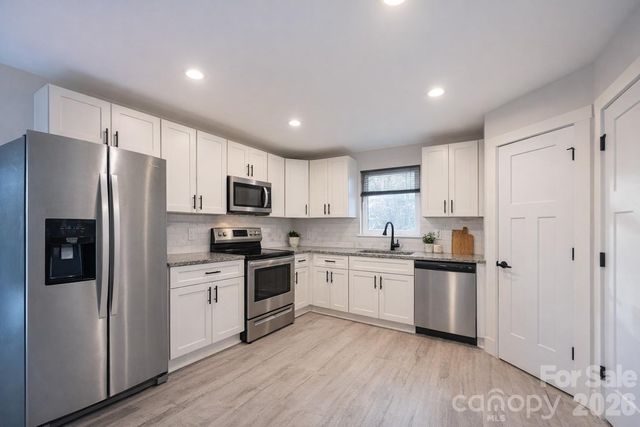 107 Carpenter Street, Lincolnton, NC 28092