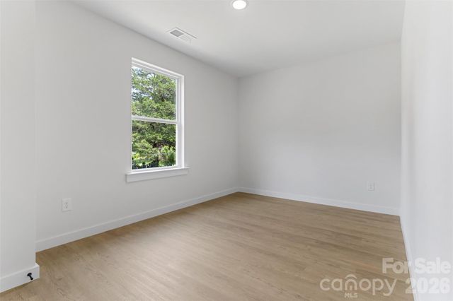 107 Carpenter Street, Lincolnton, NC 28092