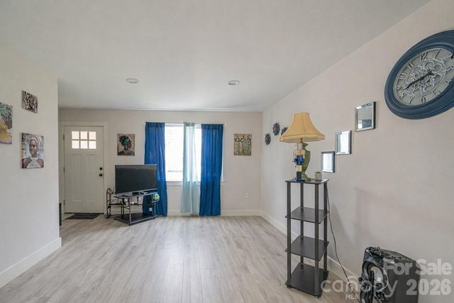 107 Carpenter Street, Lincolnton, NC 28092