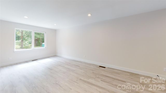 107 Carpenter Street, Lincolnton, NC 28092