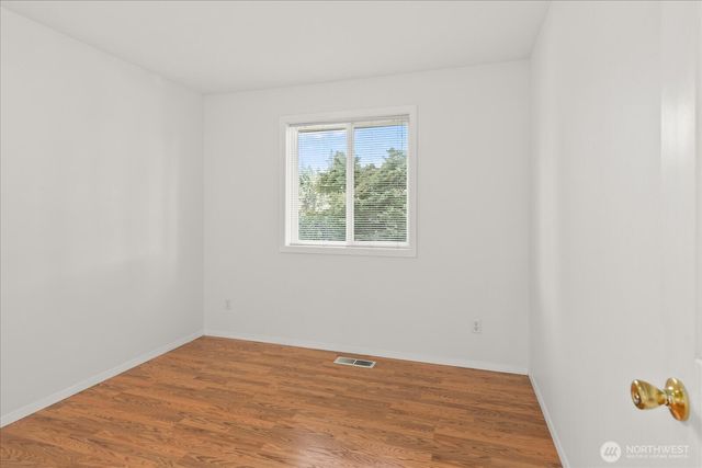 37230 20th Avenue S, Federal Way, WA 98003