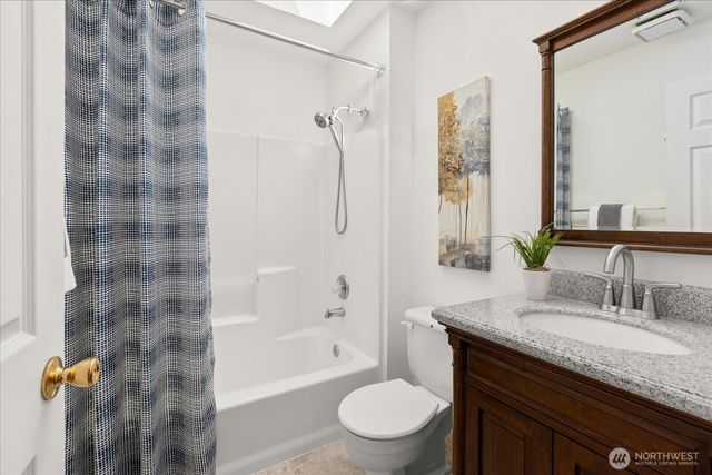 37230 20th Avenue S, Federal Way, WA 98003