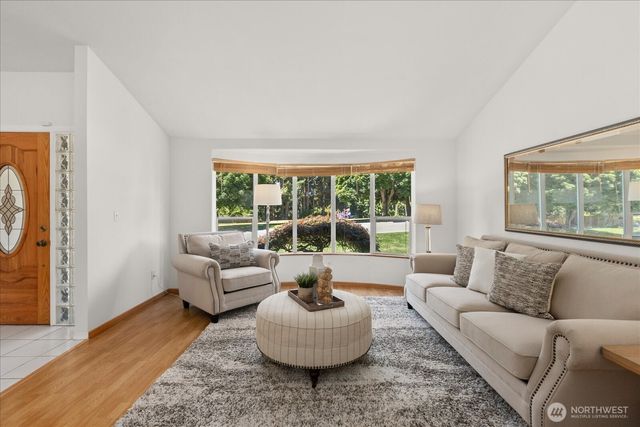 37230 20th Avenue S, Federal Way, WA 98003