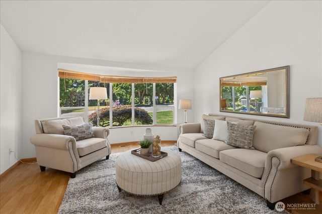 37230 20th Avenue S, Federal Way, WA 98003