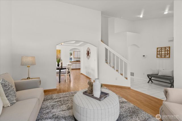 37230 20th Avenue S, Federal Way, WA 98003