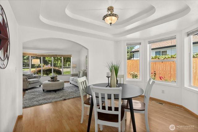 37230 20th Avenue S, Federal Way, WA 98003