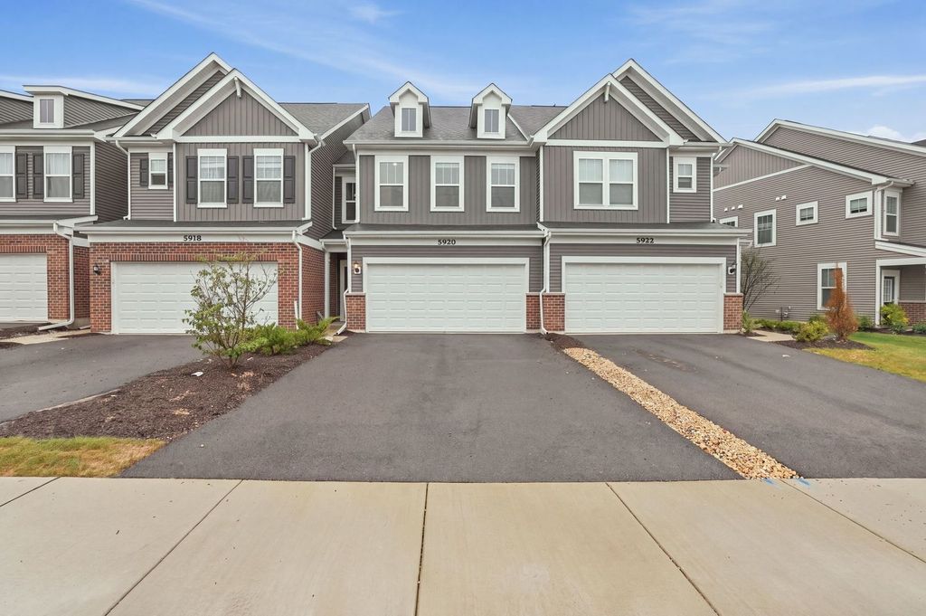 5920 Hawkweed Drive, Naperville, IL 60564