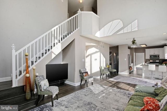 977 HICKORY RIDGE DR, Chalfont, PA 18914