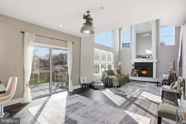 977 HICKORY RIDGE DR, Chalfont, PA 18914