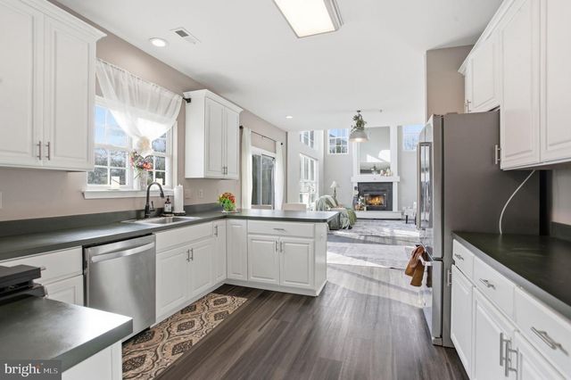 977 HICKORY RIDGE DR, Chalfont, PA 18914