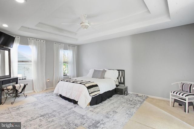 977 HICKORY RIDGE DR, Chalfont, PA 18914