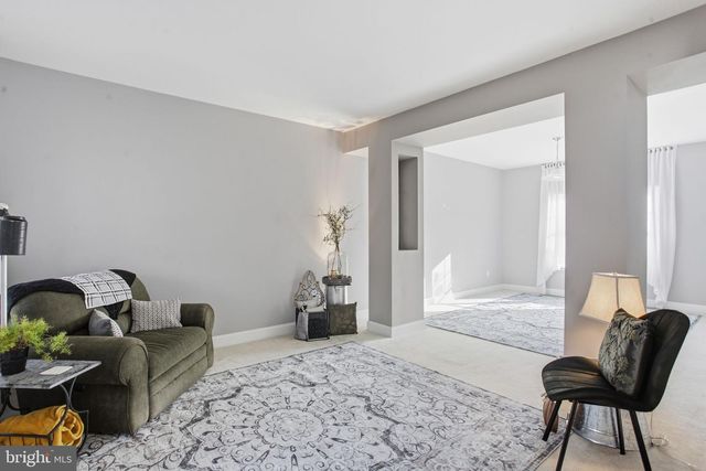 977 HICKORY RIDGE DR, Chalfont, PA 18914