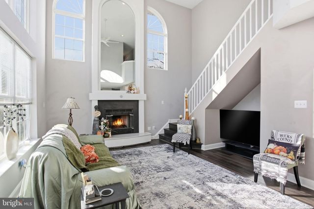 977 HICKORY RIDGE DR, Chalfont, PA 18914