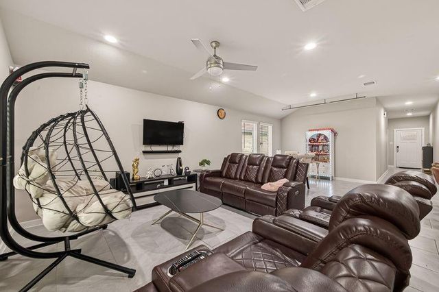 7523 Keystone Blossom Trail, Richmond, TX 77407