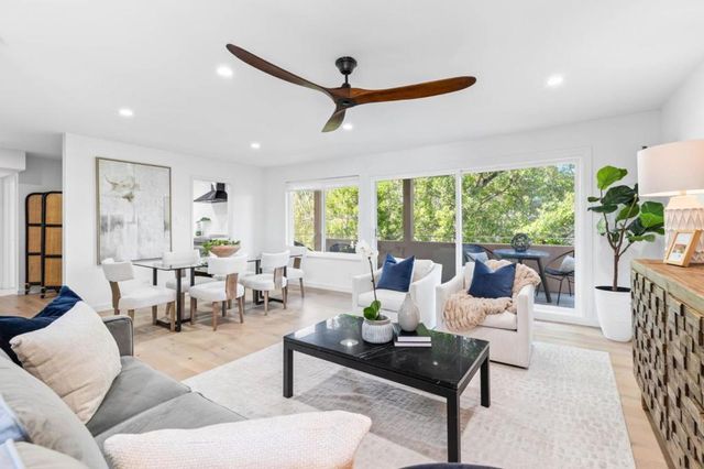 55 Claremont Avenue 301, Redwood City, CA 94062