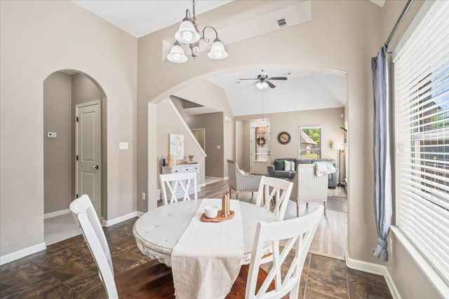 5135 OLIVER GROVE LN, Bartlett, TN 38002