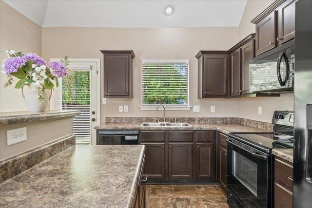 5135 OLIVER GROVE LN, Bartlett, TN 38002