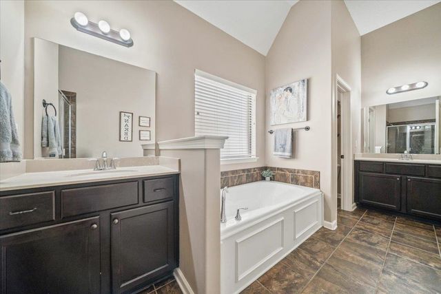 5135 OLIVER GROVE LN, Bartlett, TN 38002