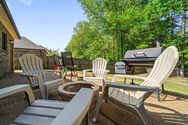 5135 OLIVER GROVE LN, Bartlett, TN 38002