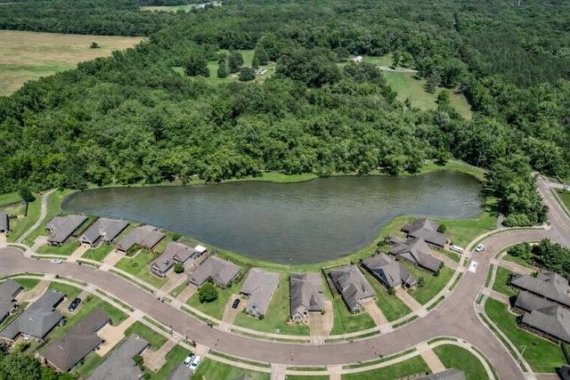 5135 OLIVER GROVE LN, Bartlett, TN 38002