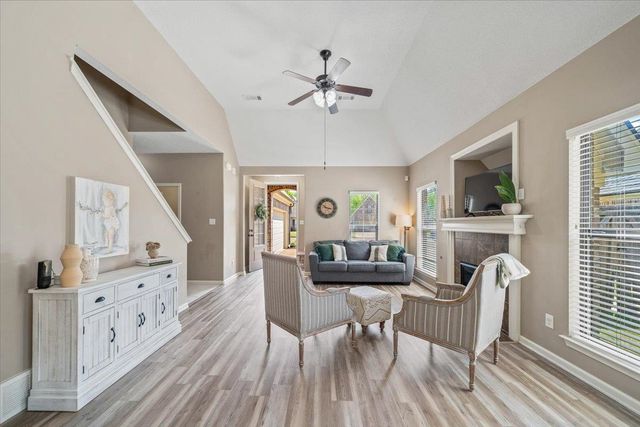 5135 OLIVER GROVE LN, Bartlett, TN 38002