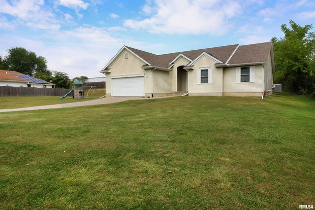 4222 3RD Street A, East Moline, IL 61244