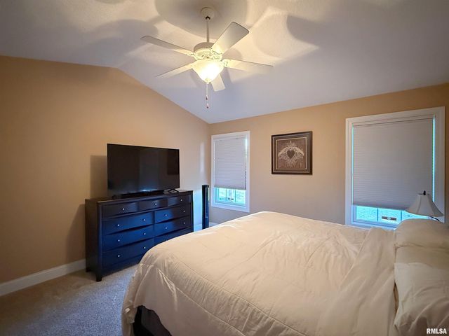 4222 3RD Street A, East Moline, IL 61244