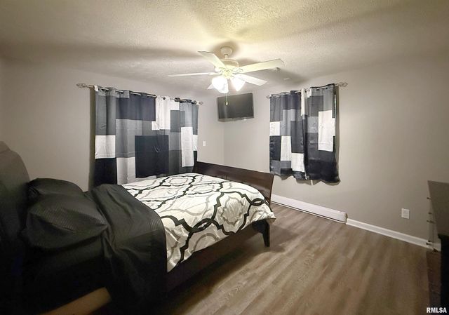 4222 3RD Street A, East Moline, IL 61244