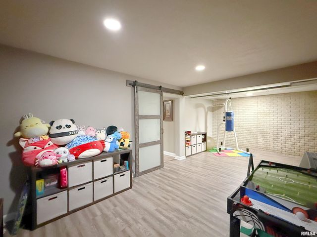 4222 3RD Street A, East Moline, IL 61244