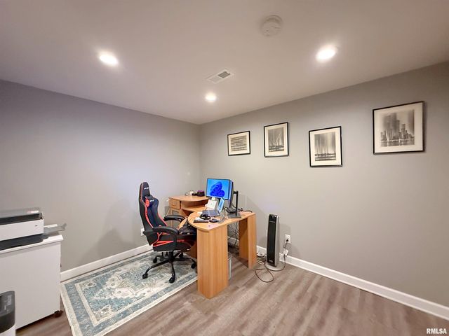 4222 3RD Street A, East Moline, IL 61244