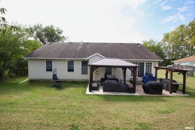 4222 3RD Street A, East Moline, IL 61244