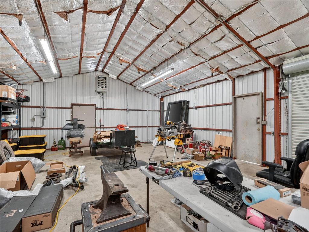 Image 30 of property listing at 41860 Road 222, Oakhurst, CA 93644
