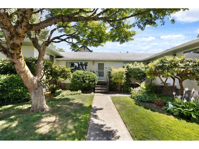 3002 Se BROOKLYN St, Portland, OR 97202