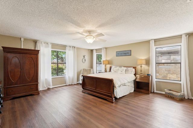 180 Wampum WAY, Seguin, TX 78155