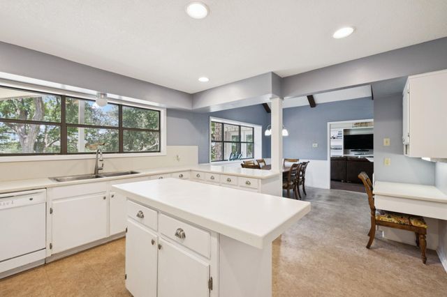 180 Wampum WAY, Seguin, TX 78155