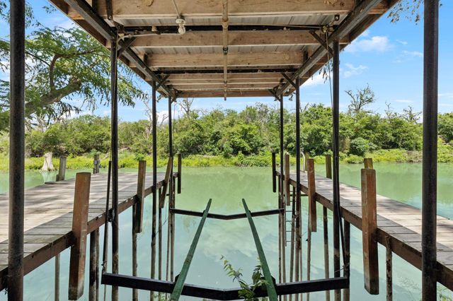 180 Wampum WAY, Seguin, TX 78155