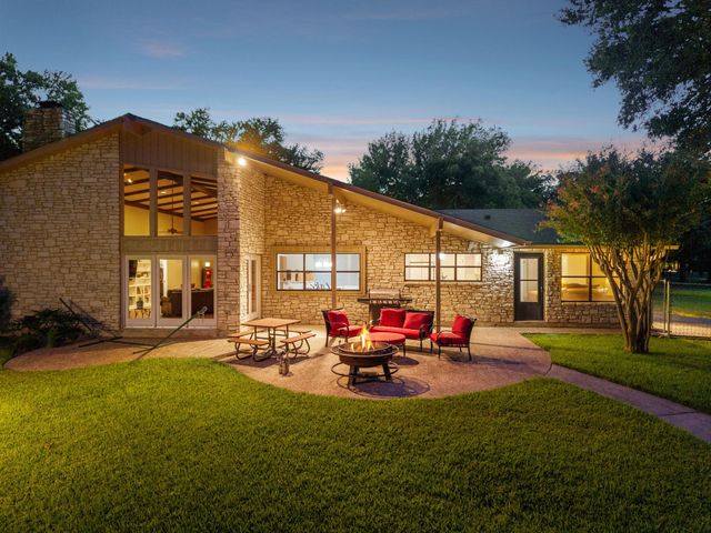 180 Wampum WAY, Seguin, TX 78155