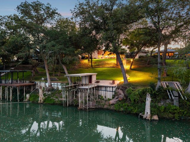 180 Wampum WAY, Seguin, TX 78155