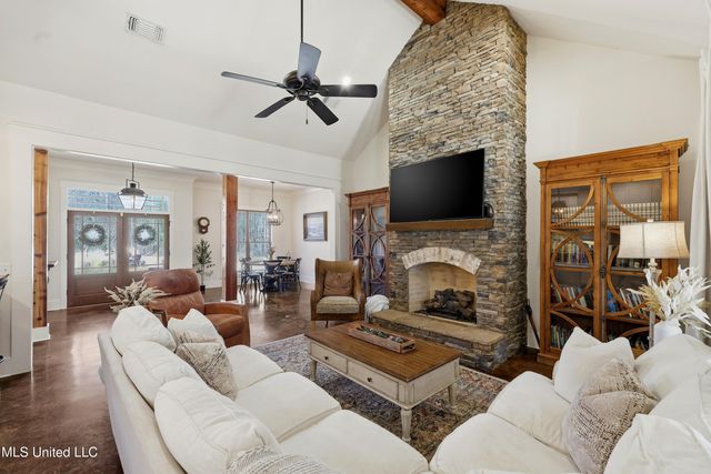 112 Laurelwood Trail, Mendenhall, MS 39114