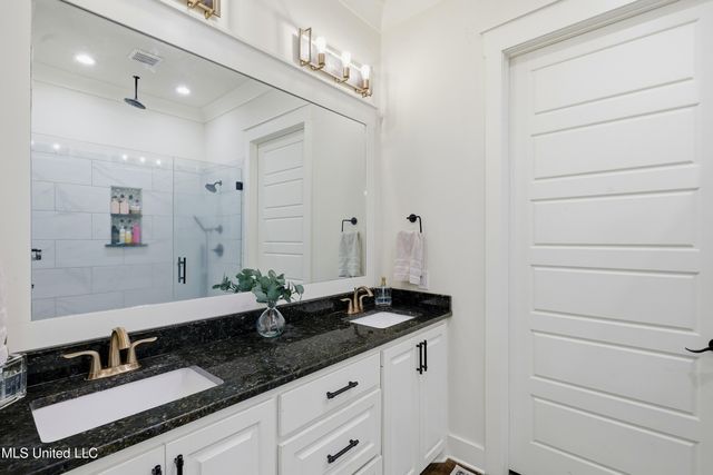 112 Laurelwood Trail, Mendenhall, MS 39114