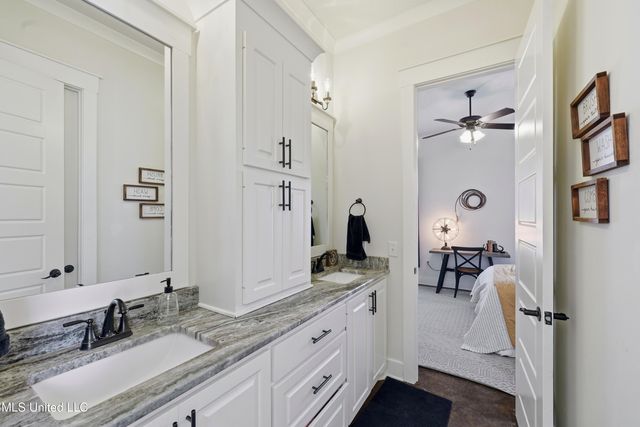 112 Laurelwood Trail, Mendenhall, MS 39114