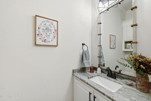 112 Laurelwood Trail, Mendenhall, MS 39114