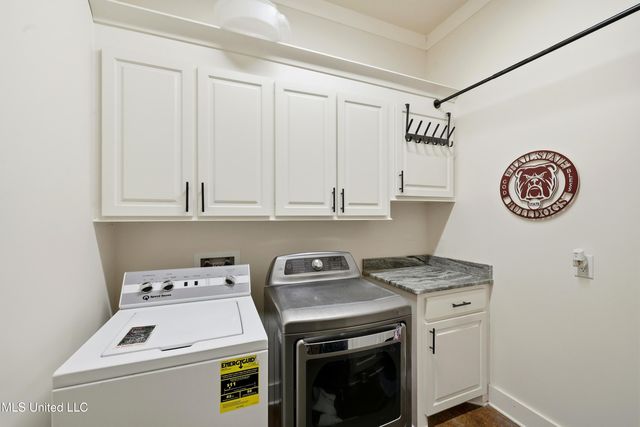 112 Laurelwood Trail, Mendenhall, MS 39114