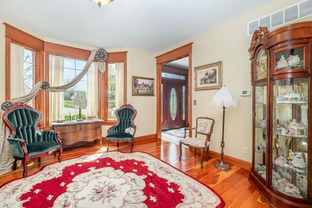 1917 Nichole Circle, Lancaster, OH 43130