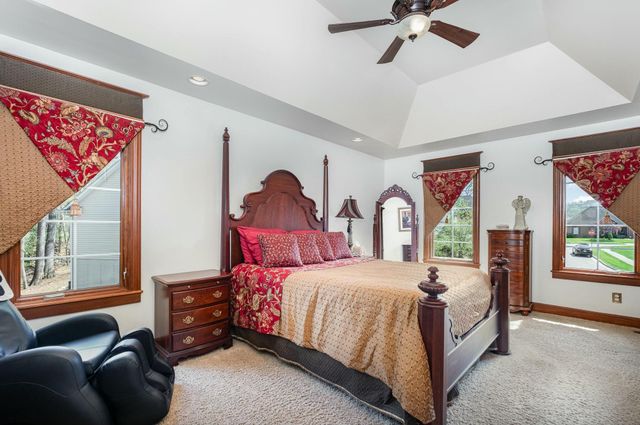 1917 Nichole Circle, Lancaster, OH 43130