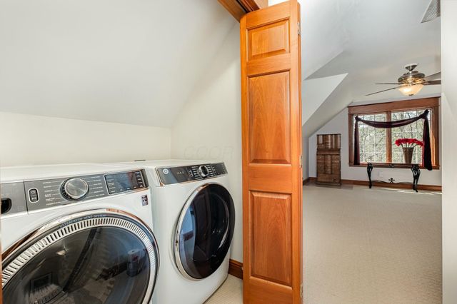 1917 Nichole Circle, Lancaster, OH 43130