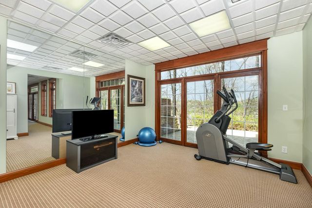 1917 Nichole Circle, Lancaster, OH 43130