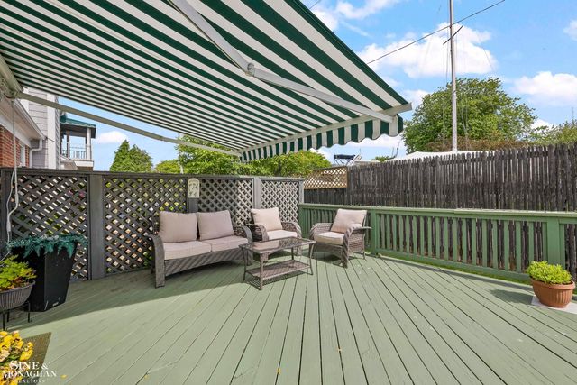 9005 Harbor Place, St Clair Shores, MI 48080