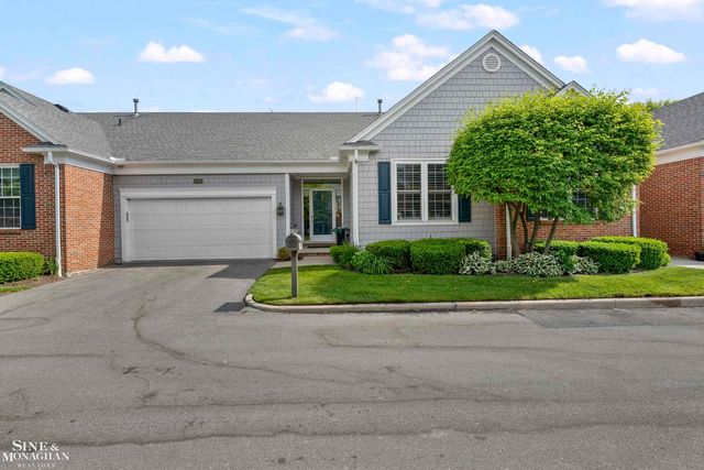 9005 Harbor Place, St Clair Shores, MI 48080